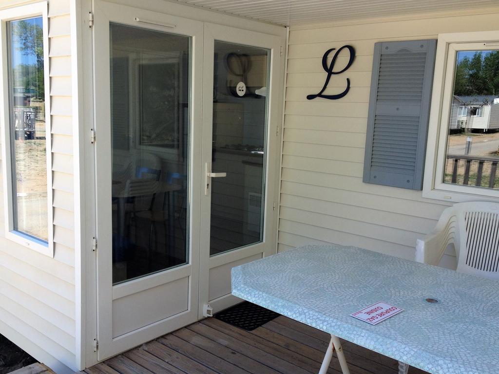 Mobil Home De Patricia Et Franck Narbonne-Plage Exteriör bild